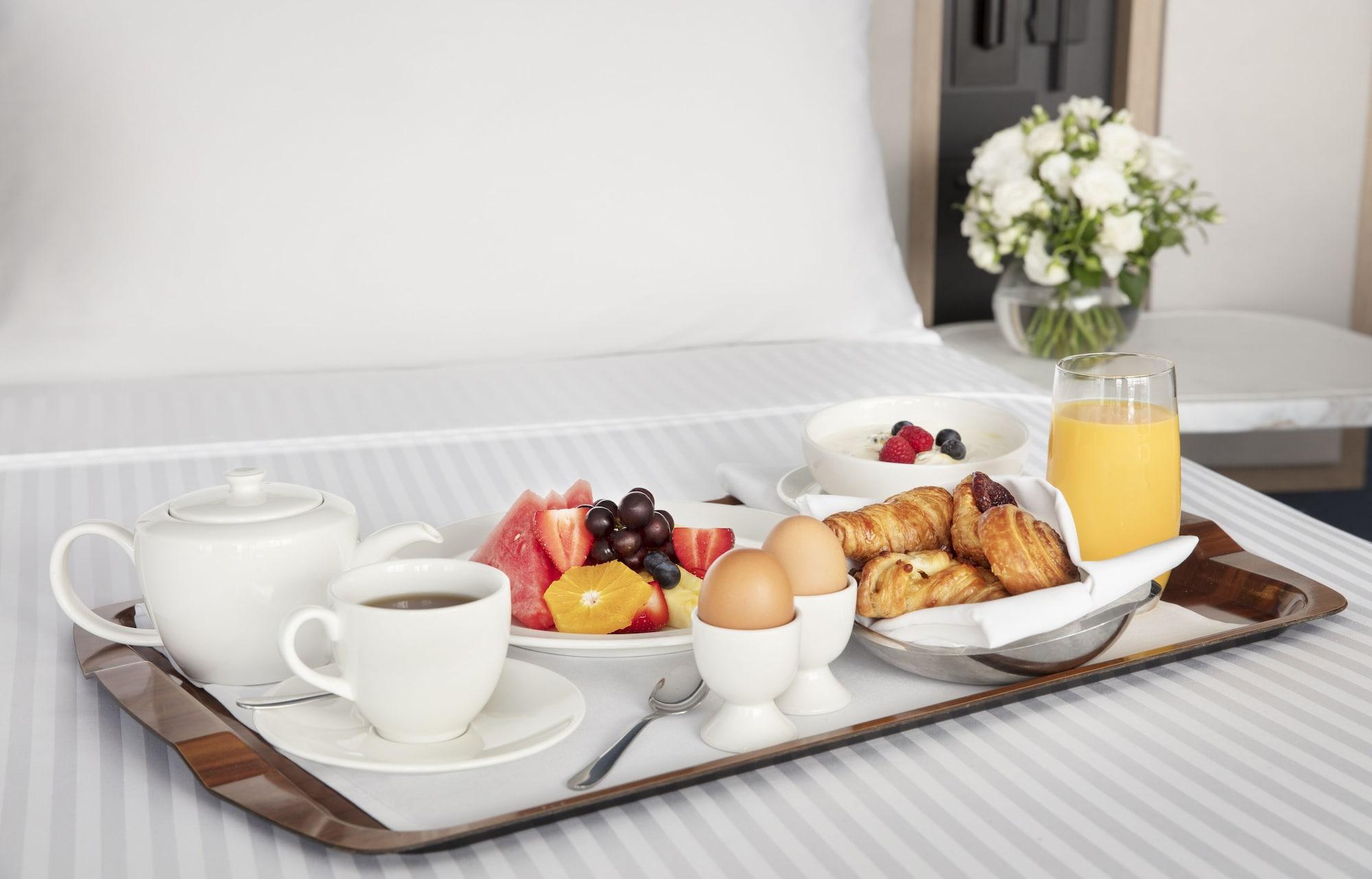Hyatt Regency Sydney Hotel Eksteriør billede Room service breakfast