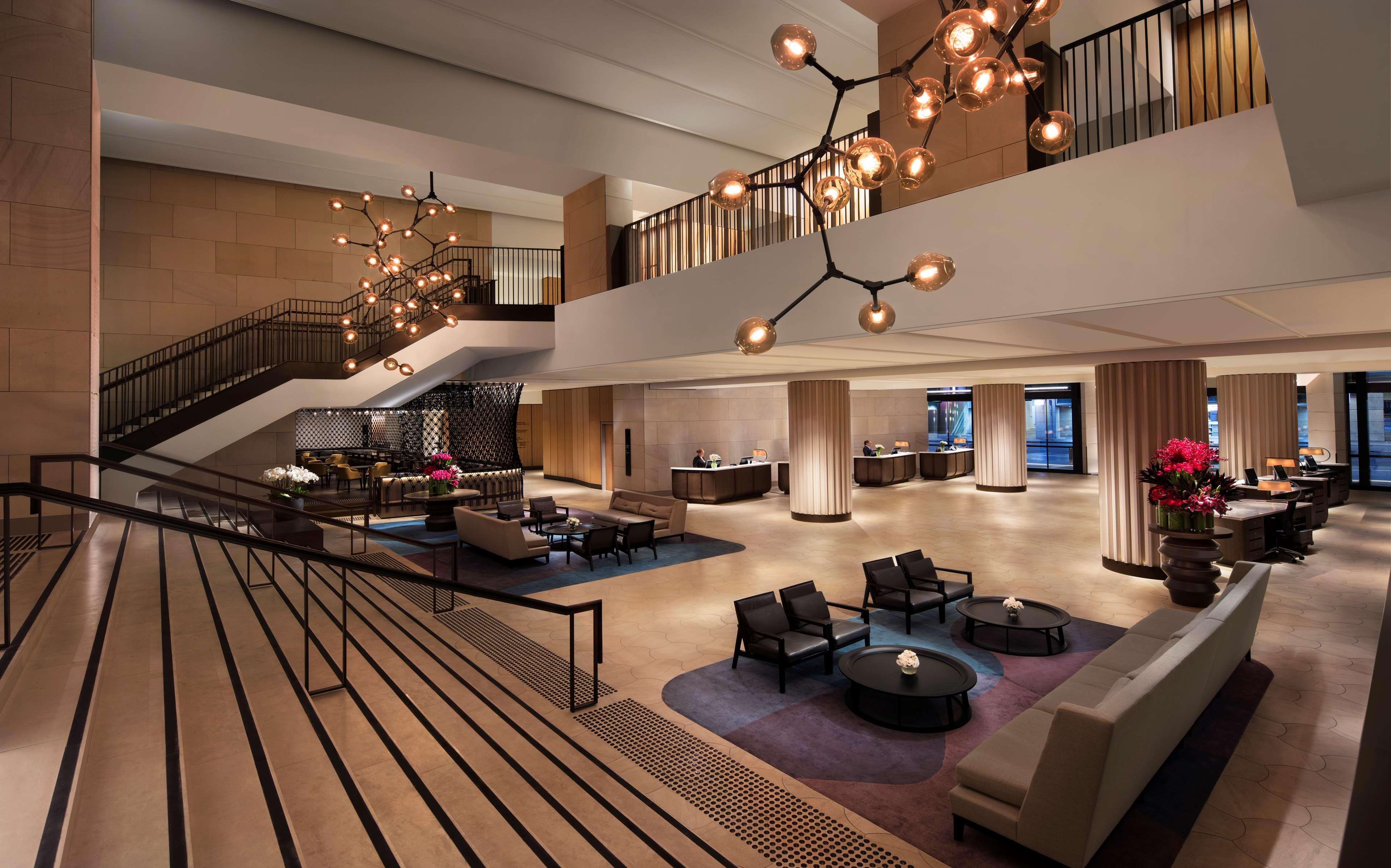 Hyatt Regency Sydney Hotel Eksteriør billede The lobby of the Four Seasons Hotel Sydney