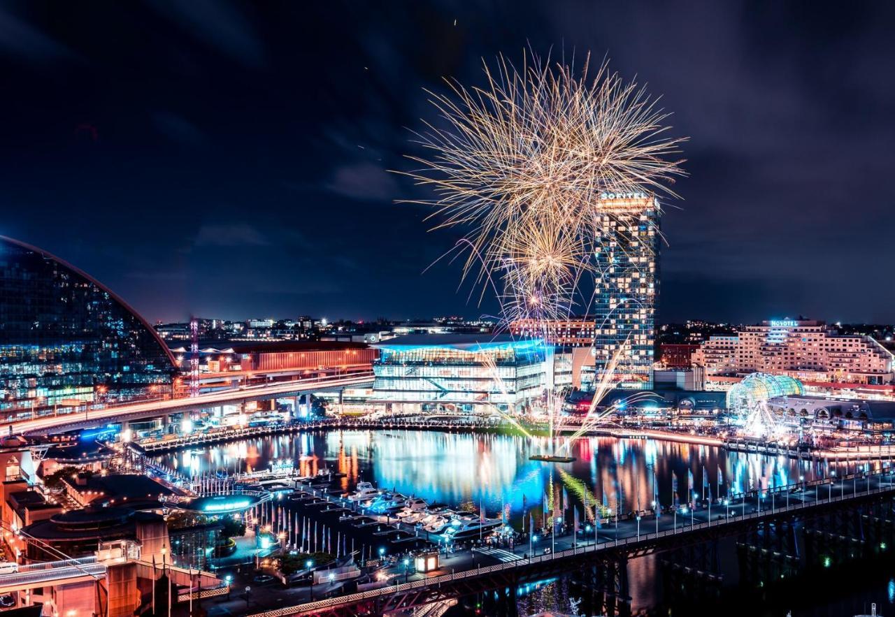Hyatt Regency Sydney Hotel Eksteriør billede Fireworks over the Port of Melbourne Docklands