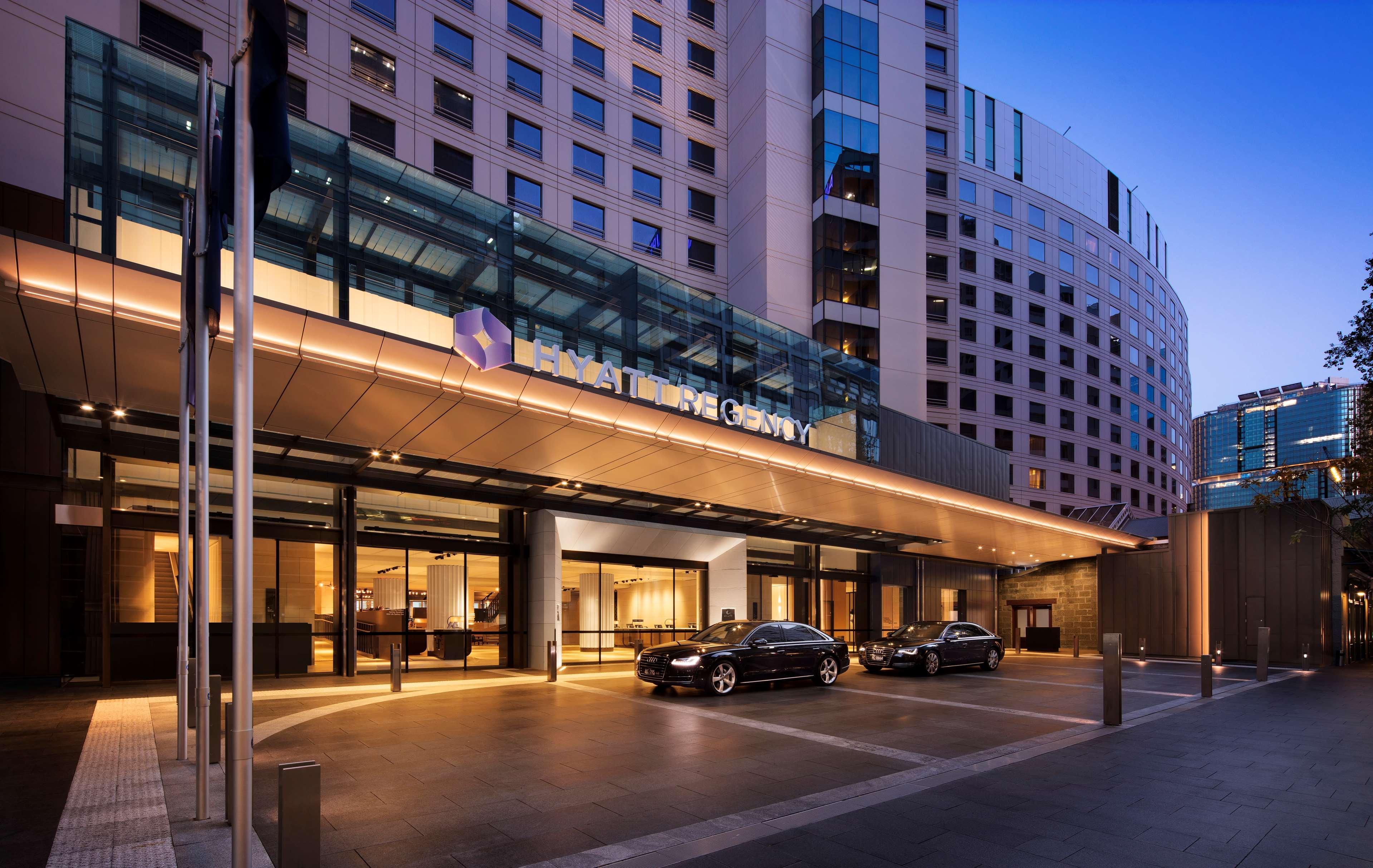 Hyatt Regency Sydney Hotel Eksteriør billede The entrance to the hotel